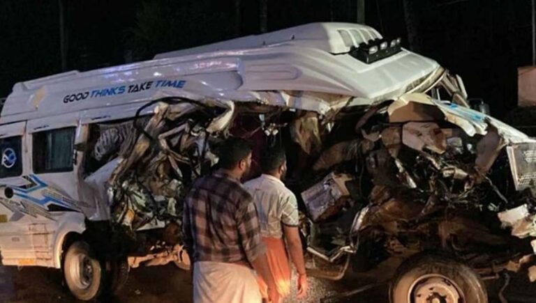 മലപ്പുറത്ത് ട്രാവലറും ട്രിപ്പര്‍ ലോറിയും കൂട്ടിയിടിച്ചു; രണ്ട് മരണം, നിരവധി പേര്‍ക്ക് പരിക്ക്