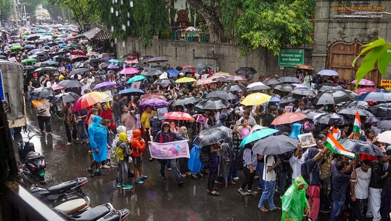 ഇന്ന് നിര്‍ണായക ചര്‍ച്ച; ജന്തര്‍മന്തറില്‍ കൂടുതല്‍ സേനയെ വിന്യസിച്ചു