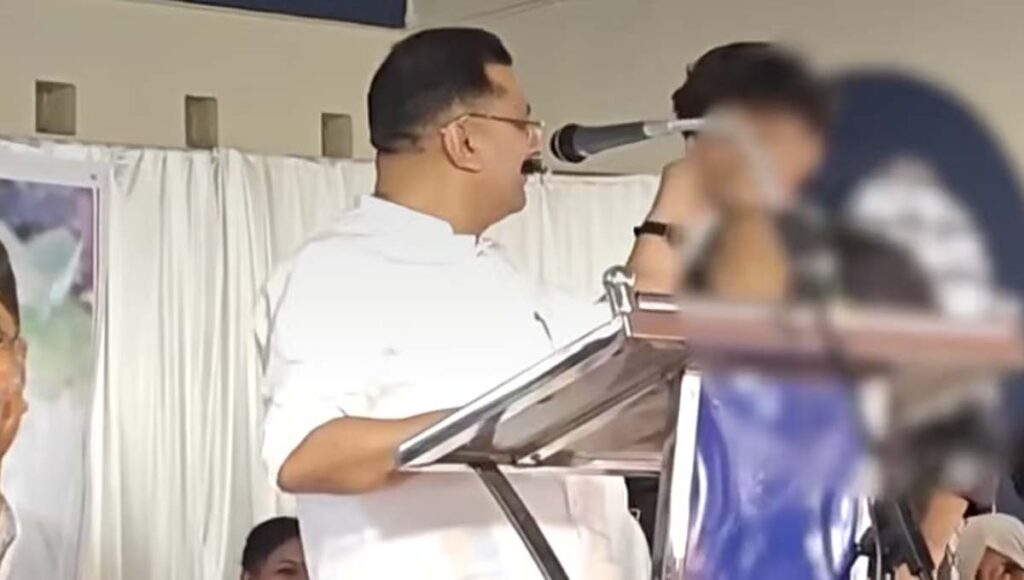 പത്താം ക്ലാസ് പരീക്ഷയില്‍ ഉന്നതവിജയം നേടിയവരെ അനുമോദിക്കുന്ന ചടങ്ങില്‍ കുട്ടികളെ അപമാനിച്ച് കെടി ജലീല്‍; കേസ് എടുക്കാന്‍ നിര്‍ദേശം