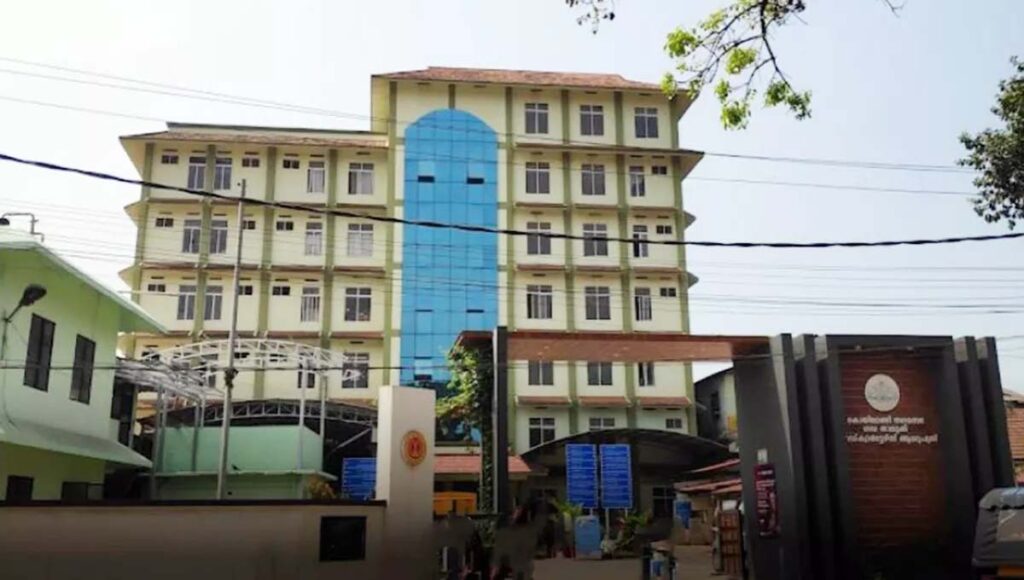 കൊയിലാണ്ടി താലൂക്ക് ആശുപത്രിയിൽ ചികിത്സാപ്പിഴവ്; ഒമ്പതുവയസ്സുകാരന്റെ കൈവിരലിന്റെ ചലനശേഷി നഷ്ടപ്പെട്ടു