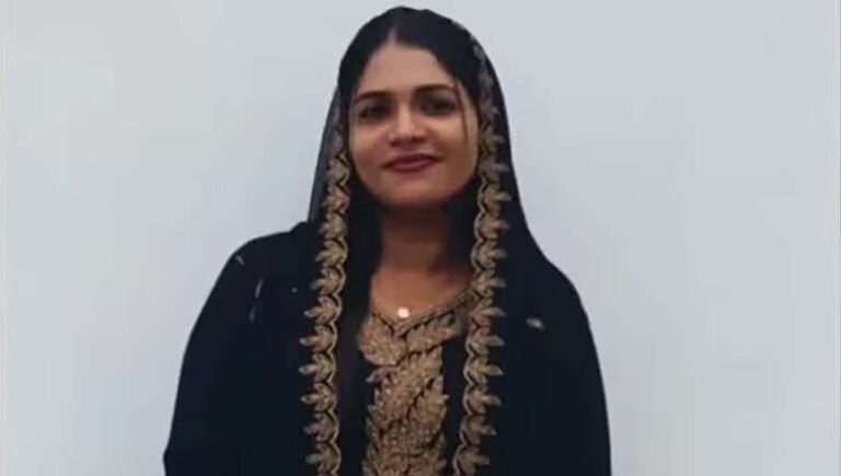 അടൂരില്‍ വീടിന്റെ സ്റ്റെയര്‍കേസില്‍ രക്തം വാര്‍ന്നൊഴുകി തൂങ്ങിയ നിലയില്‍ യുവതിയുടെ മൃതദേഹം; കൊലപാതകമെന്ന് കുടുംബം