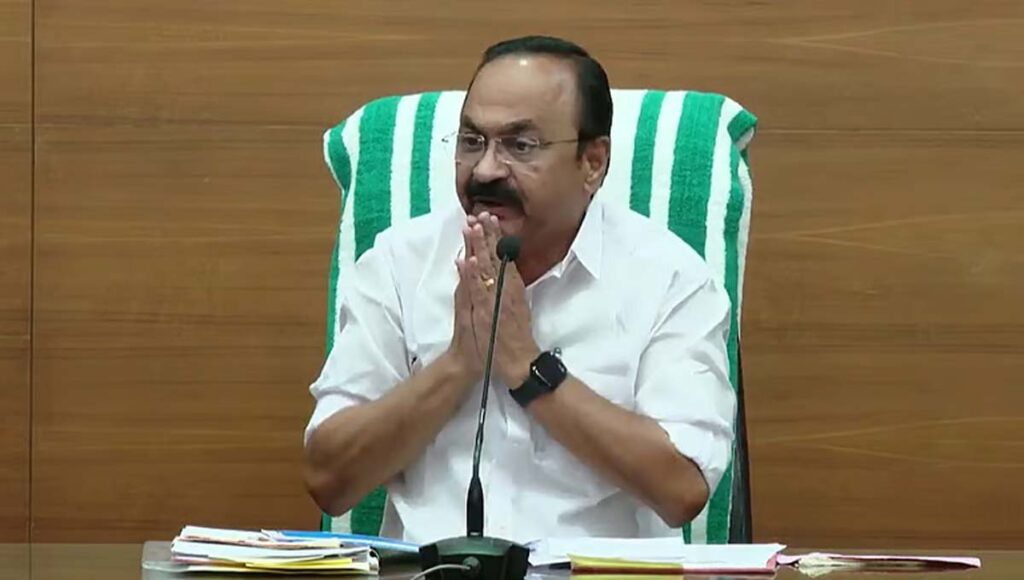അത് സല്‍ക്കാരമല്ല; 2018 ലും 2019 ലും ദുരന്തം ഉണ്ടായപ്പോള്‍ അന്നത്തെ മുഖ്യമന്ത്രി നിരാഹാരം ഇരിക്കുകയായിരുന്നു എന്ന് അറിയില്ലായിരുന്നു : വിഡി സതീശൻ